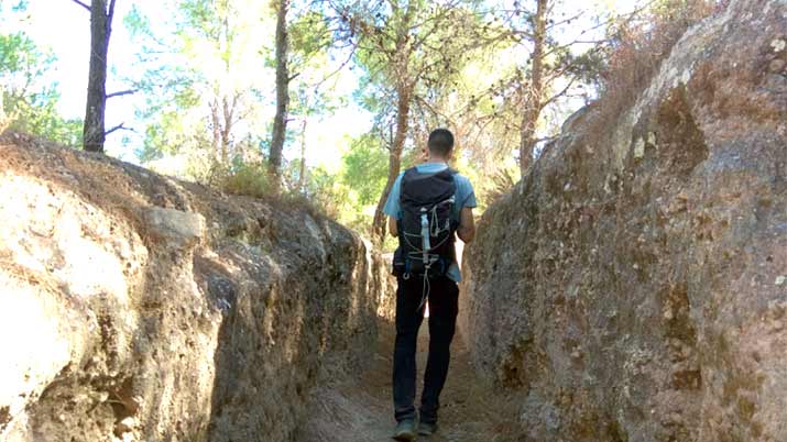 Ruta guiada "Sendero de las trincheras de El Valle Perdido"