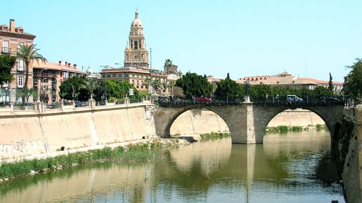 Puentes de Murcia: lo que el río esconde